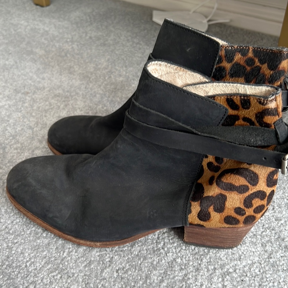 BODEN black leather and cheetah boots.